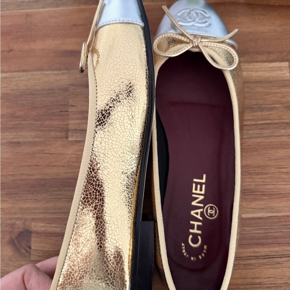 CHANEL Gold and Silver Cap-Toe Ballet Flats - Picture 4 of 9